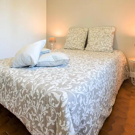 Feriehus 3 Bedroom Lovely In Saint-aubin-sur-mer *